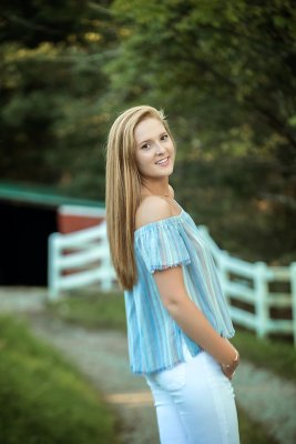 Jennifer_54_copy.jpg